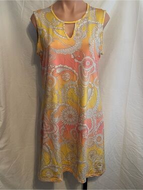 Isle by Melis Kazan Pretty Sleeveless Paisley Shift Dress in Yellow & Coral